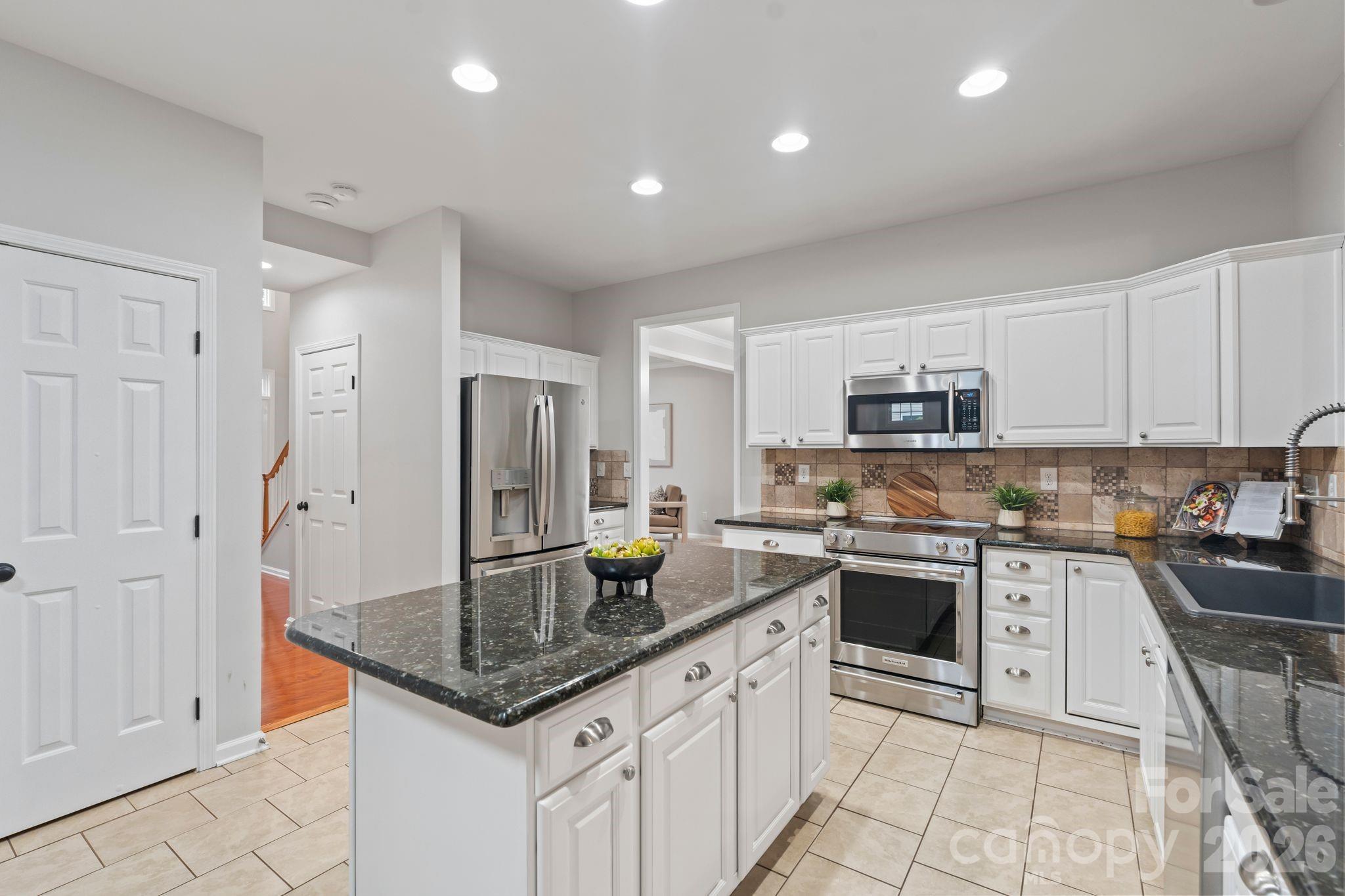 2435 Smith Cove Road Denver, NC 28037 - Photo 7 of 48
