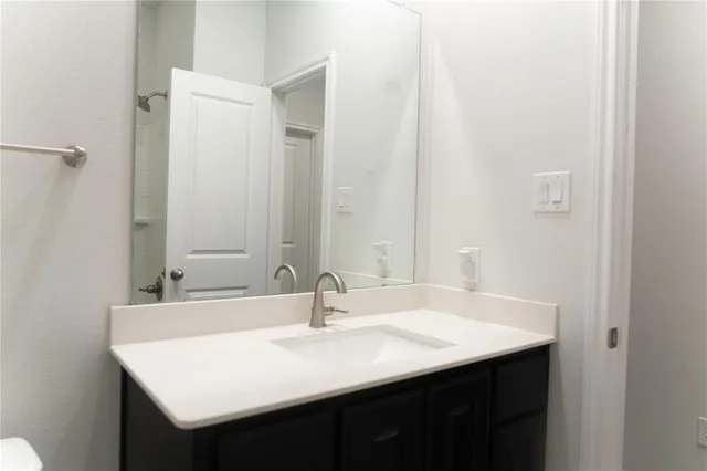 $2,250 | 4015 Aurora Lane, Crandall, TX 75114