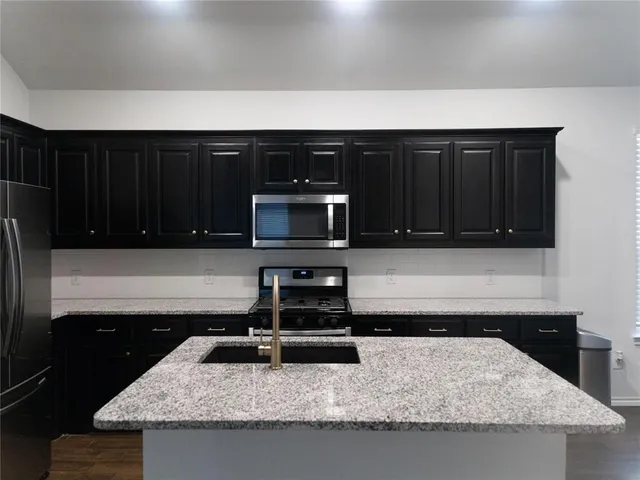 $2,250 | 4015 Aurora Lane, Crandall, TX 75114