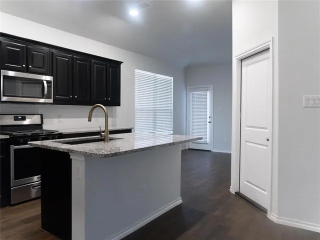 $2,250 | 4015 Aurora Lane, Crandall, TX 75114