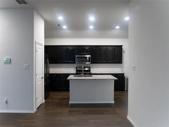 $2,250 | 4015 Aurora Lane, Crandall, TX 75114