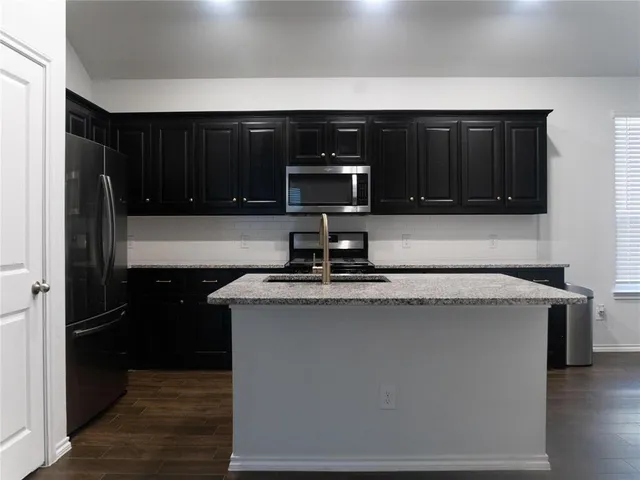 $2,250 | 4015 Aurora Lane, Crandall, TX 75114