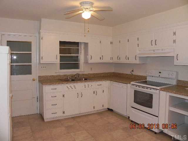 1607 St Patrick Drive Raleigh, NC 27603 - Photo 4 of 12 Kitchen