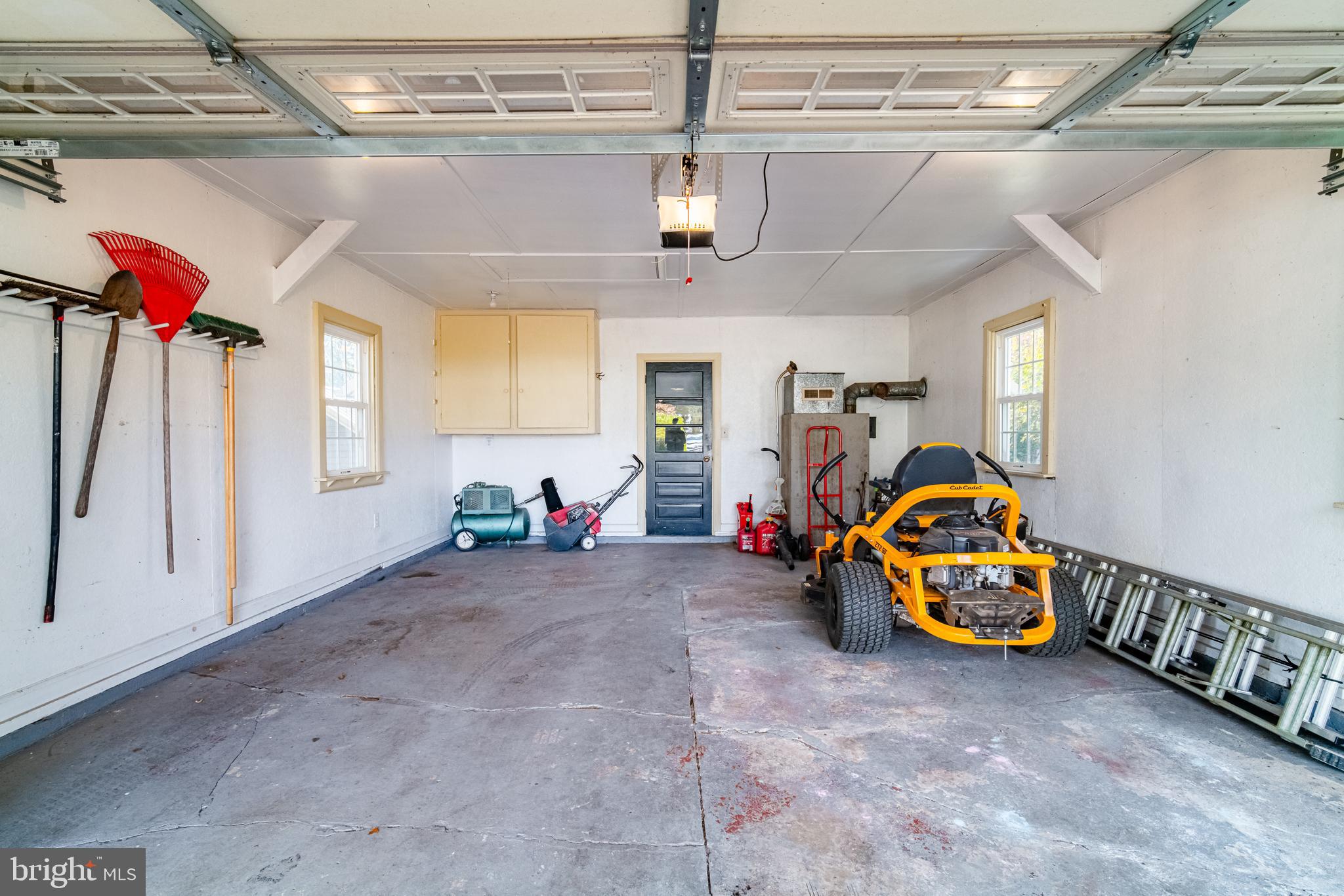 550 East Canal Road York, PA 17404 - Photo 23 of 32 a view of a garage
