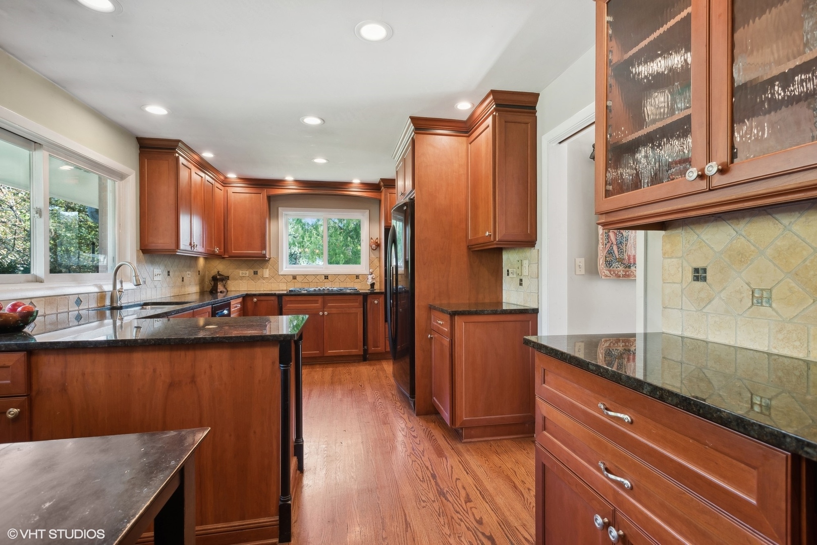 1508 Gamon Road Wheaton, IL 60189 - Photo 10 of 32