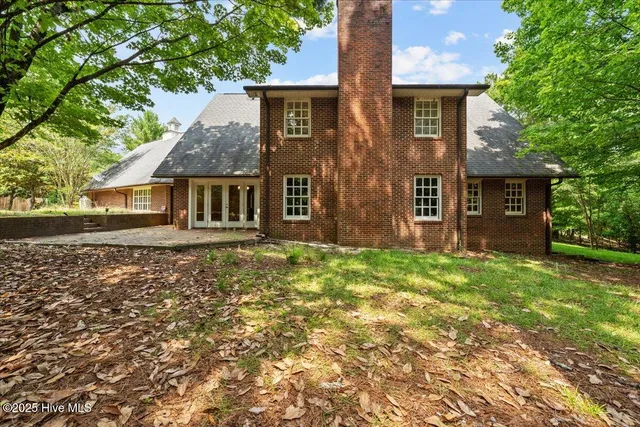 $547,000 | 143 Shagbark Road, Seven Lakes, NC 27376