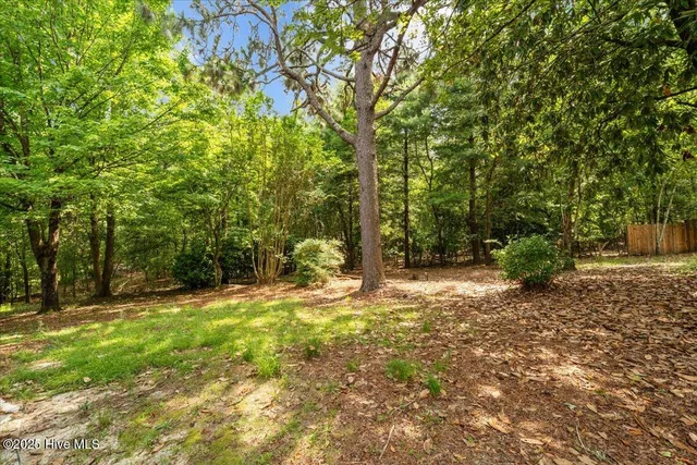 $547,000 | 143 Shagbark Road, Seven Lakes, NC 27376