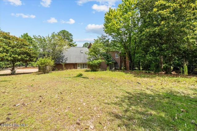 $547,000 | 143 Shagbark Road, Seven Lakes, NC 27376