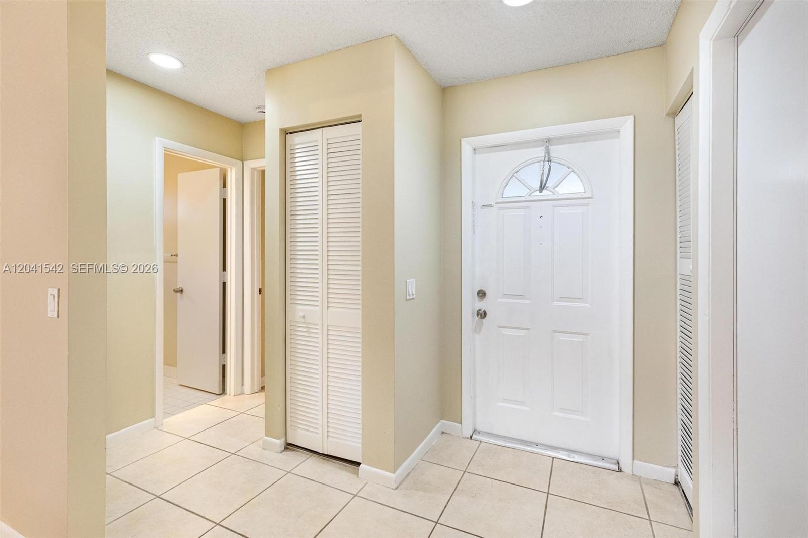 1513 Garden Road Weston, FL 33326 - Photo 3 of 25