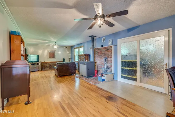 $240,000 | 145 Escape Mountain Road, Hampton, TN 37658