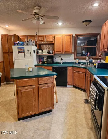 $329,000 | 145 Escape Mountain Road, Hampton, TN 37658