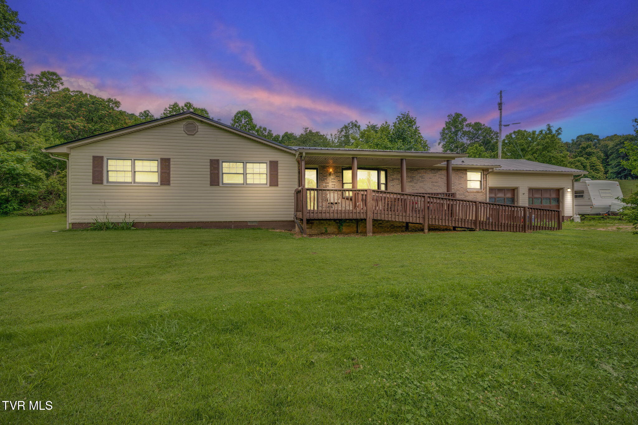 145 Escape Mountain Road Hampton, TN 37658 - Photo 2 of 39 001a