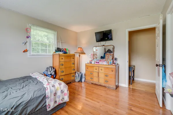 $240,000 | 145 Escape Mountain Road, Hampton, TN 37658