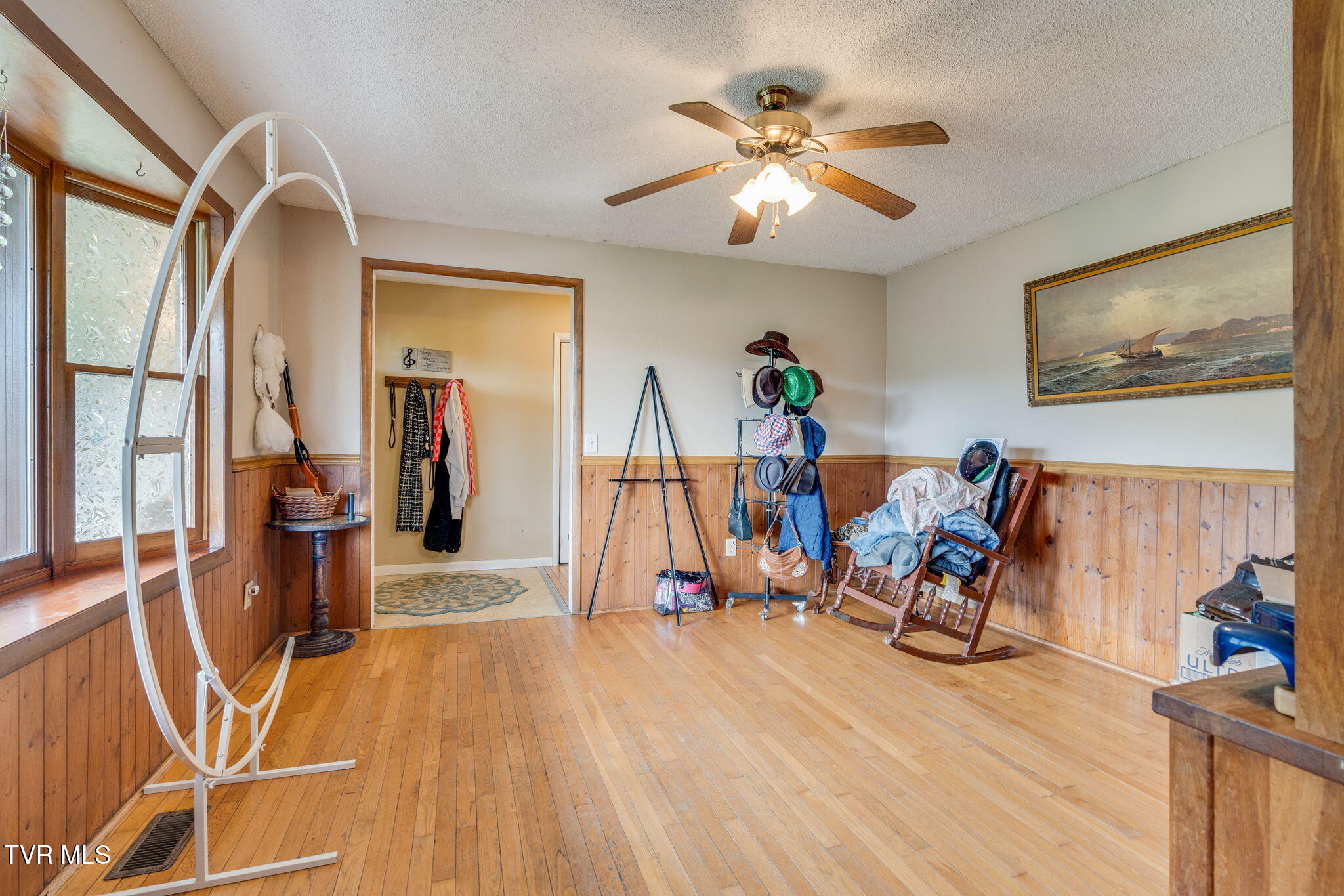 145 Escape Mountain Road Hampton, TN 37658 - Photo 7 of 39 007