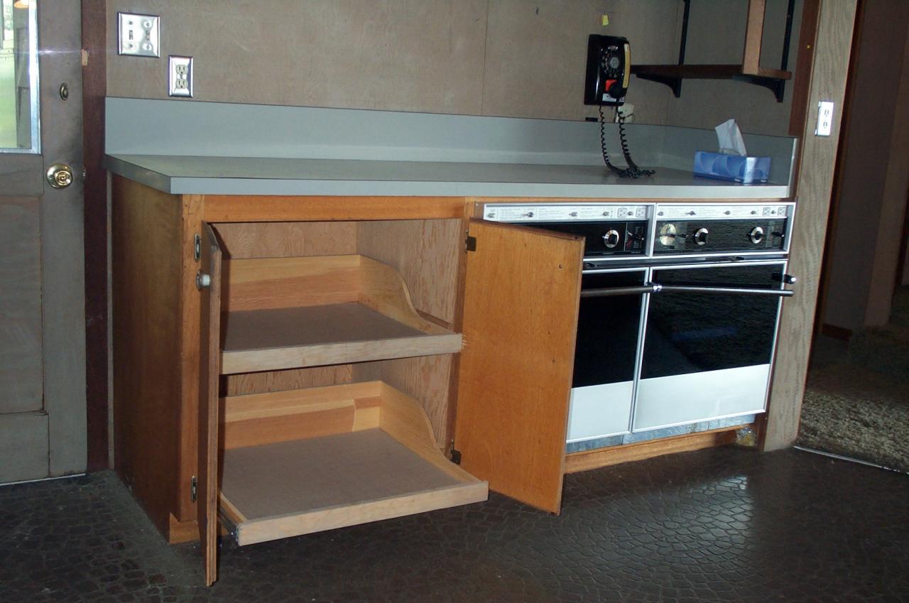 15577 Gas House Hill Road Redding, CA 96087 - Photo 5 of 21 Ovens