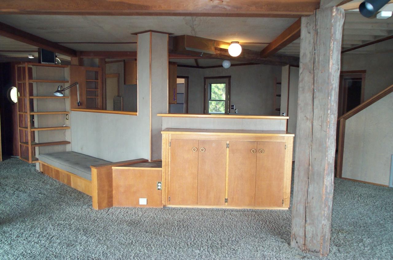 15577 Gas House Hill Road Redding, CA 96087 - Photo 7 of 21 Living room to kitchen seating