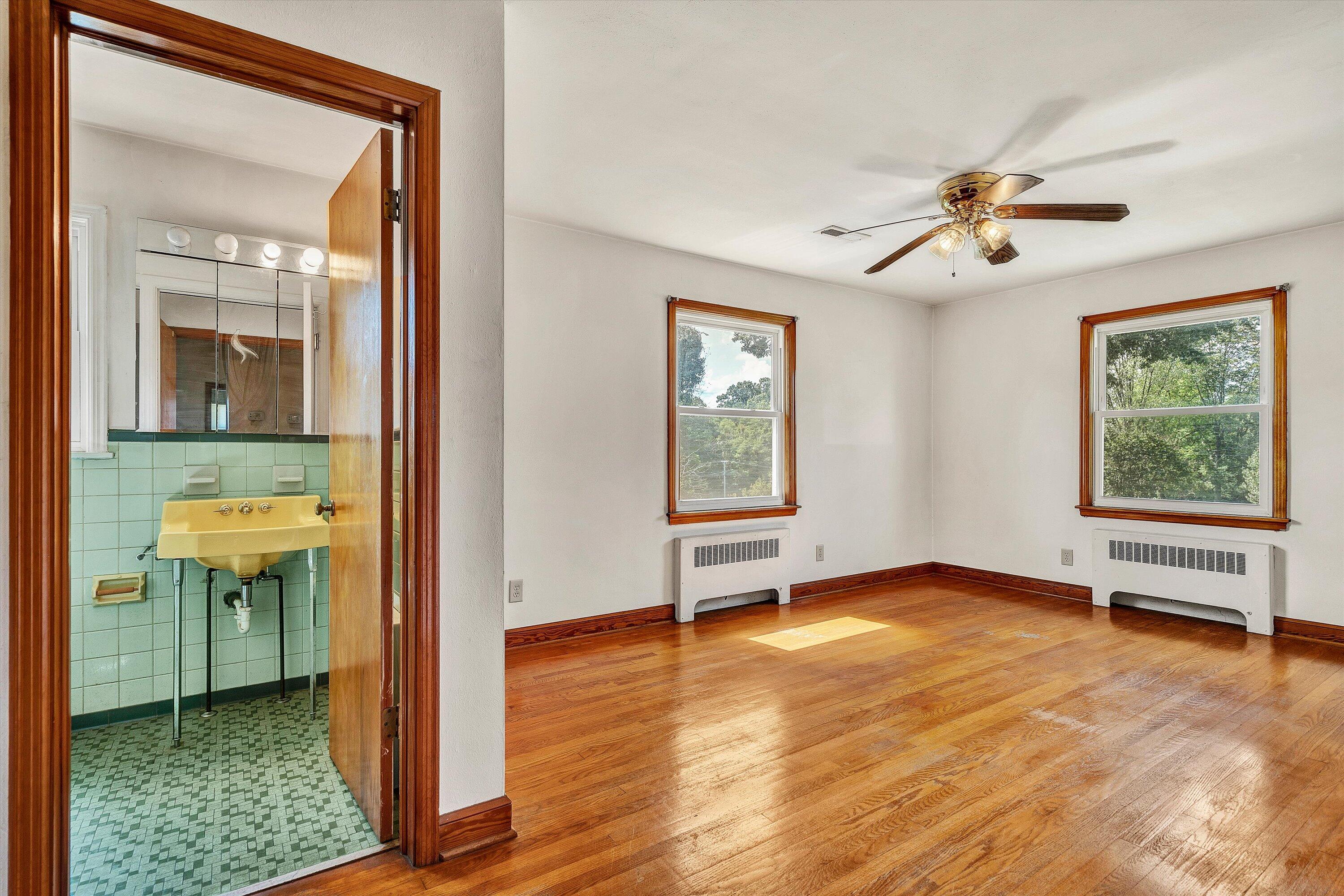 4038 High Acres Road Northwest Roanoke, VA 24017 - Photo 13 of 28 13-DSC04081
