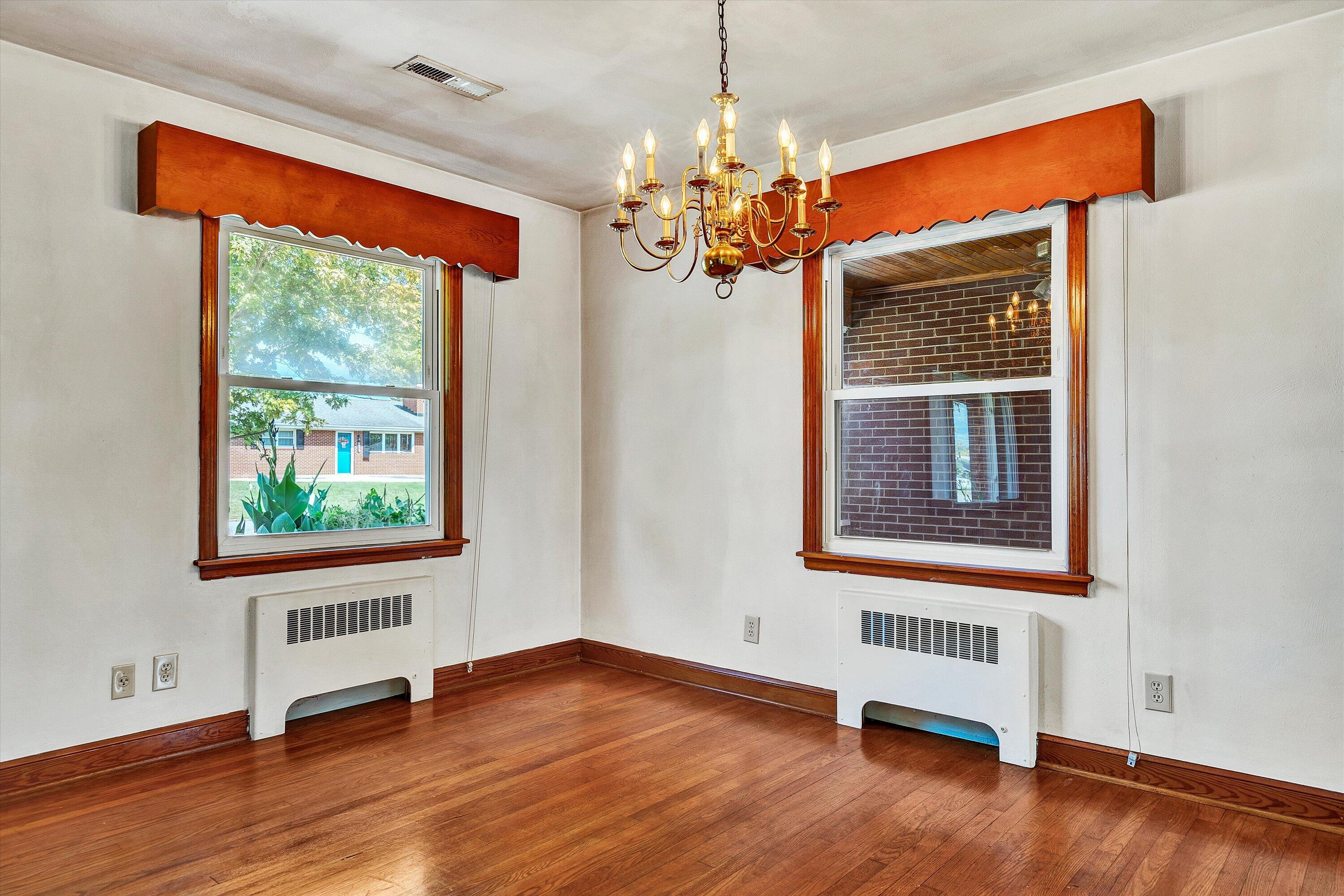 4038 High Acres Road Northwest Roanoke, VA 24017 - Photo 6 of 28 06-DSC04063