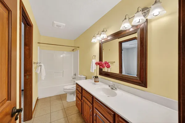 $699,000 | 1900 Emerald Forest Lane, Niles, MI 49120