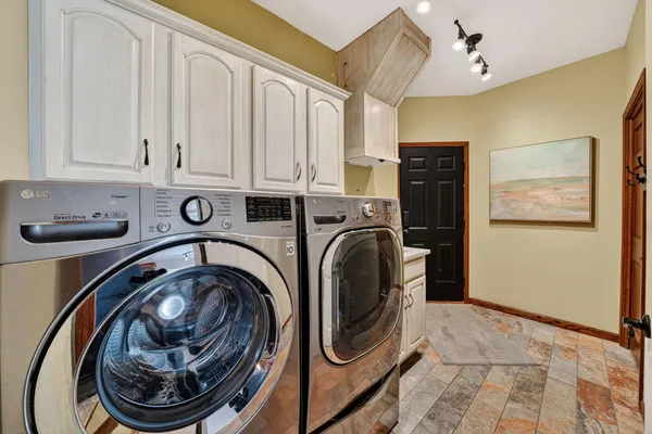 $699,000 | 1900 Emerald Forest Lane, Niles, MI 49120