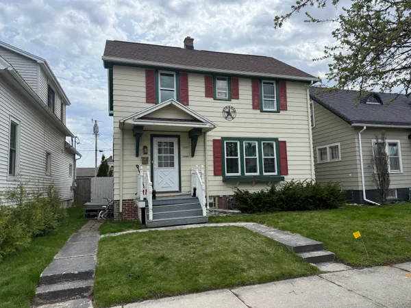 $254,800 | 1345 Annie Court, Sheboygan, WI 53083