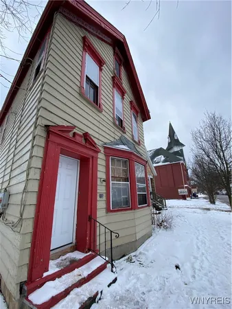 $1,400 | 235 High Street, Buffalo, NY 14204