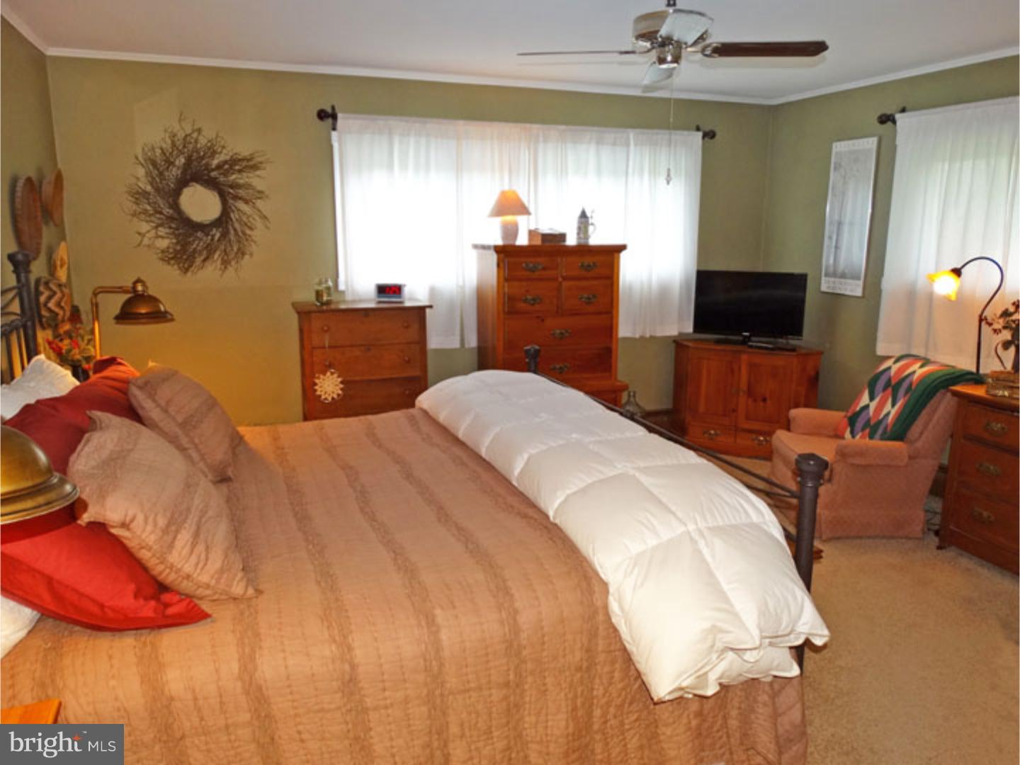 60 Round Hill Road Levittown, PA 19056 - Photo 13 of 25 Bedroom - Main
