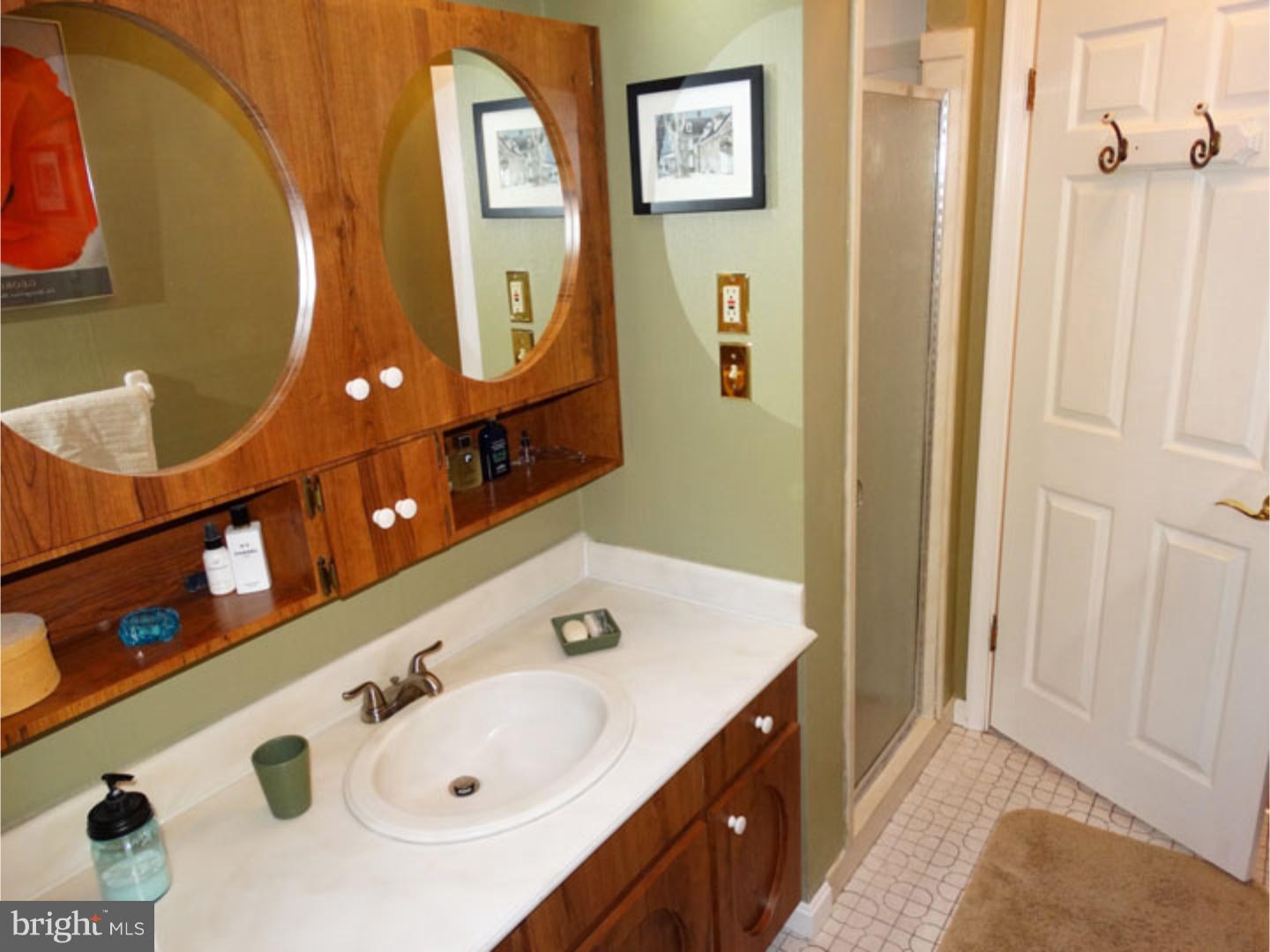 60 Round Hill Road Levittown, PA 19056 - Photo 15 of 25 Bathroom