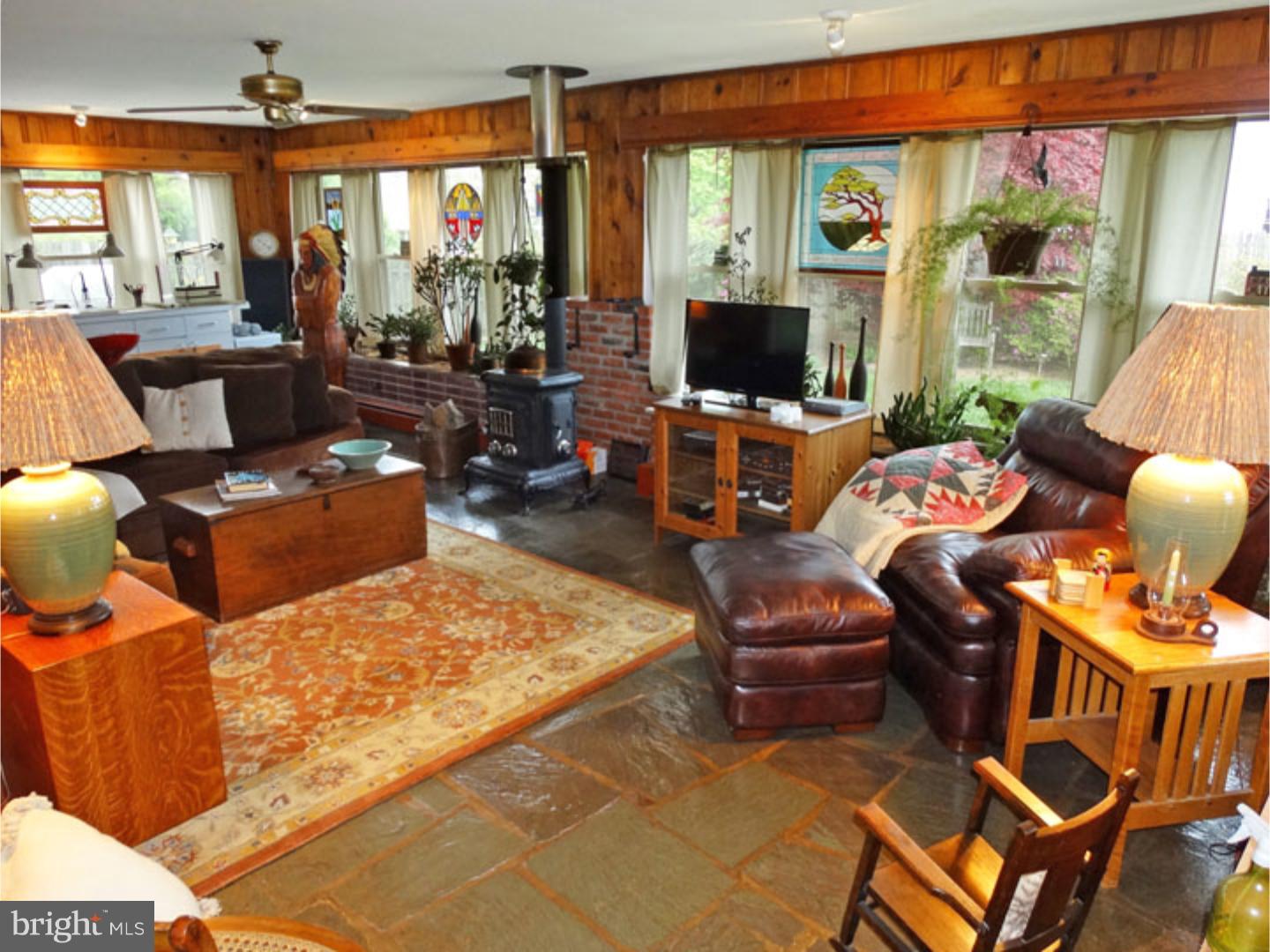 60 Round Hill Road Levittown, PA 19056 - Photo 10 of 25 Family Room