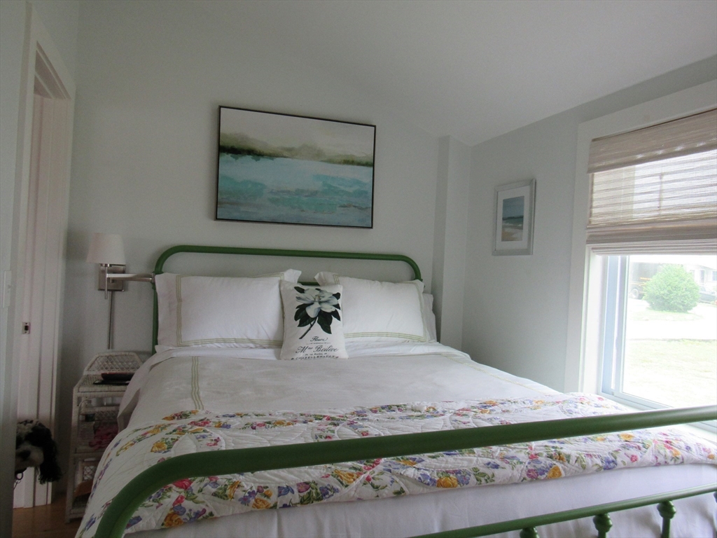 43 Middle Road Ipswich, MA 01938 - Photo 16 of 27