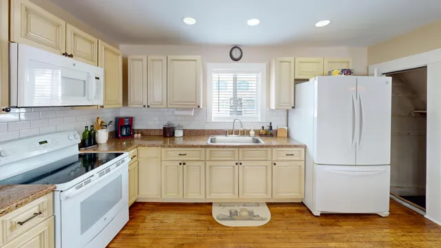 $189,000 | 93 Cleaves Street, Island Falls, ME 04747