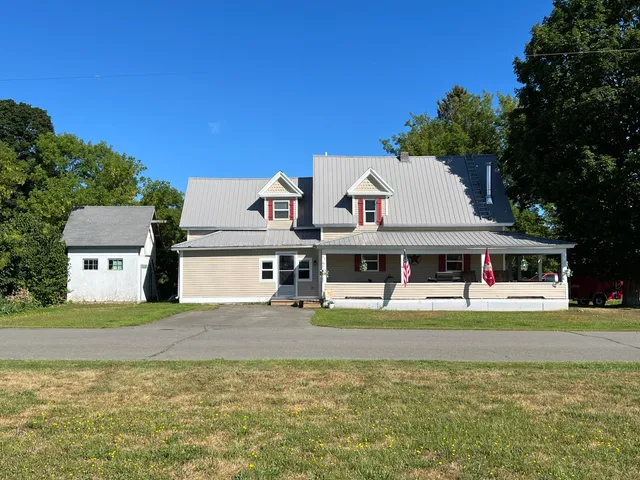 $189,000 | 93 Cleaves Street, Island Falls, ME 04747