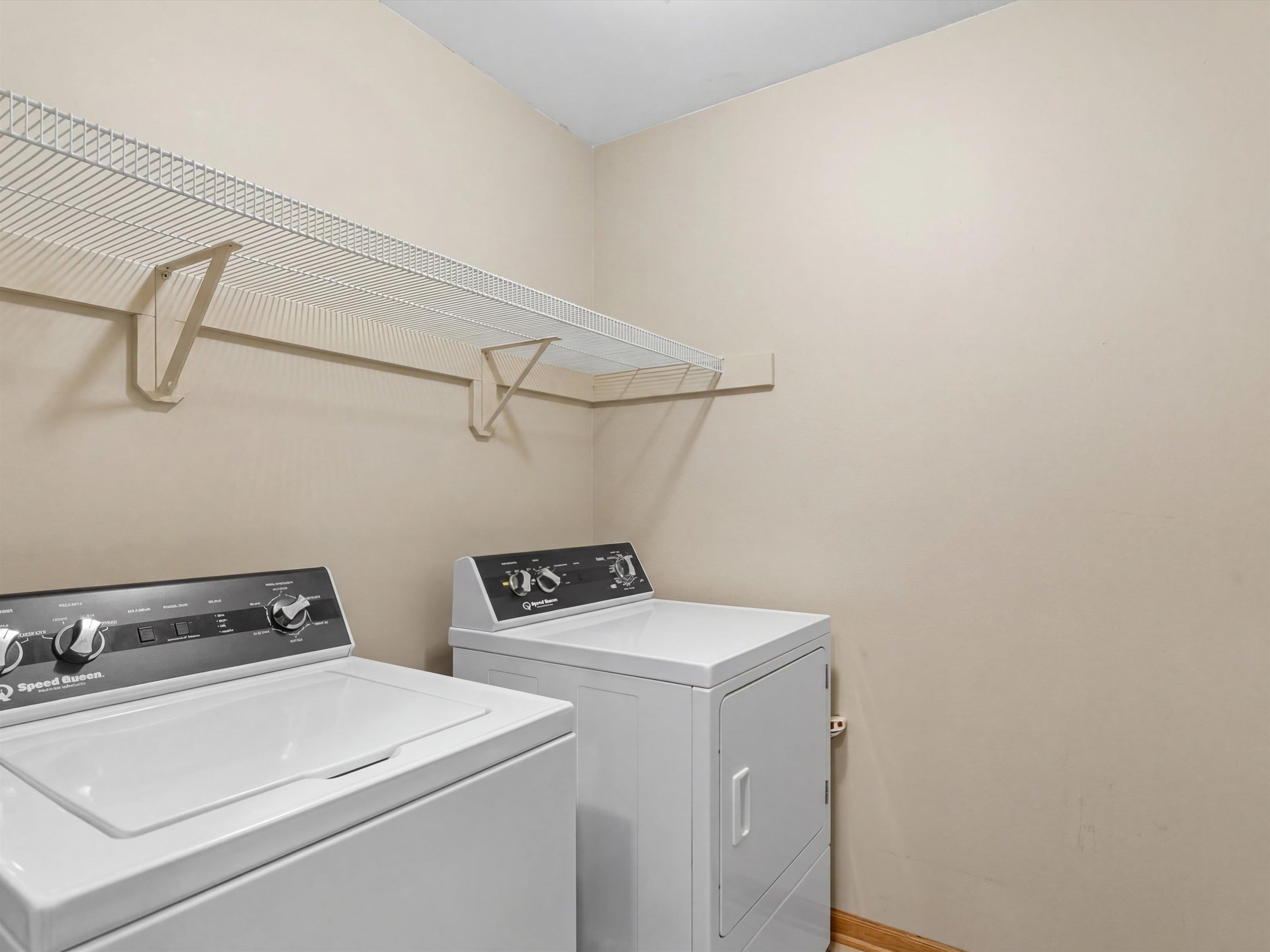 N6475 Rangeline Road Sheboygan, WI 53083 - Photo 9 of 26