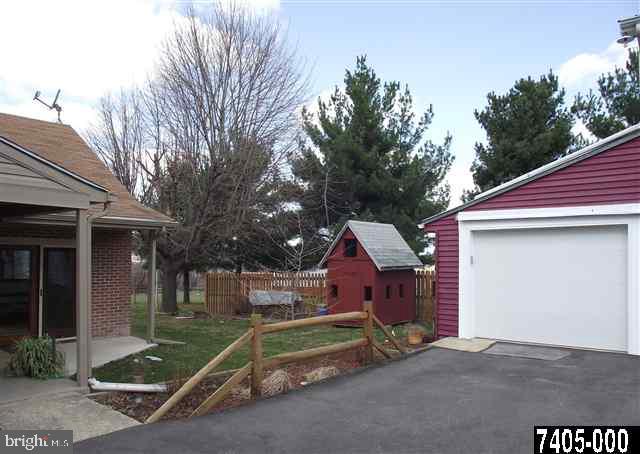 1475 Fire Hall Road Spring Grove, PA 17362 - Photo 21 of 25