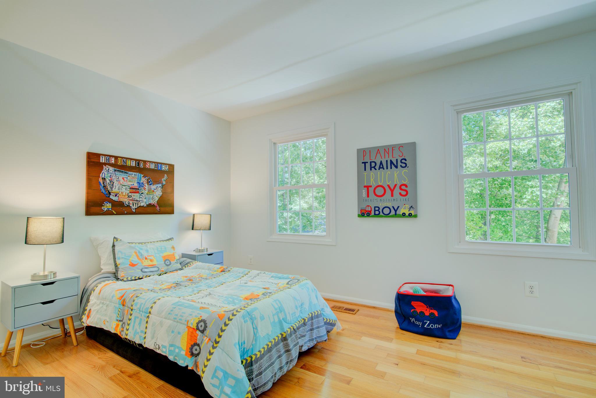 12029 Lake Newport Road Reston, VA 20194 - Photo 16 of 30 Upper Level Bedroom #2 w/Access to Primary Bedroom
