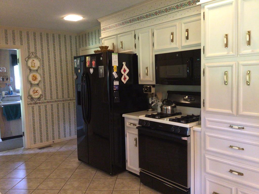 607 Foster Road Dalton, GA 30720 - Photo 8 of 32 Gallery Image 8