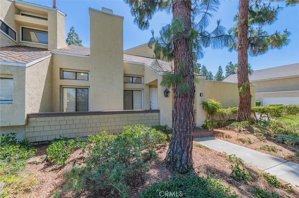 $3,980 | 16 Claret, Irvine, CA 92614