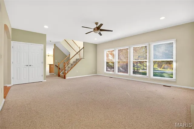 $754,900 | 811 Wheaton Way, Creve Coeur, MO 63141