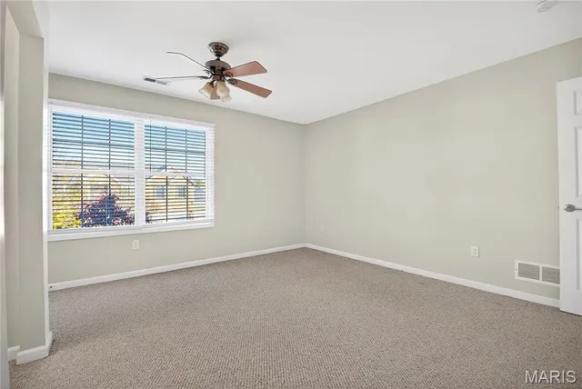 $754,900 | 811 Wheaton Way, Creve Coeur, MO 63141