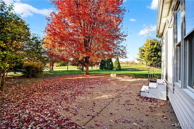 $754,900 | 811 Wheaton Way, Creve Coeur, MO 63141