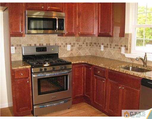 650 North Ave Extension Dunellen, NJ 08812 - Photo 4 of 10 Gallery Image 4