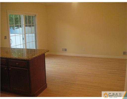 650 North Ave Extension Dunellen, NJ 08812 - Photo 5 of 10 Gallery Image 5