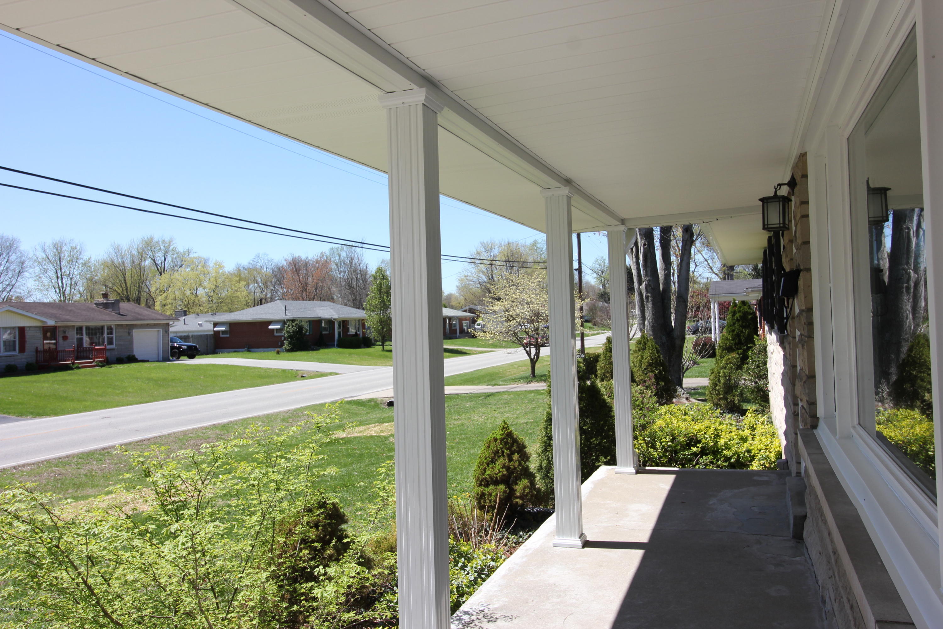 5603 Maryman Road Louisville, KY 40258 - Photo 5 of 40 Front Porch 3