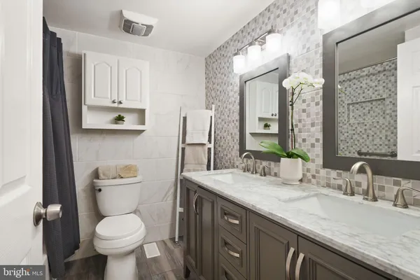 $715,000 | 8282 Morning Dew Court, Springfield, VA 22153