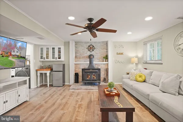 $715,000 | 8282 Morning Dew Court, Springfield, VA 22153