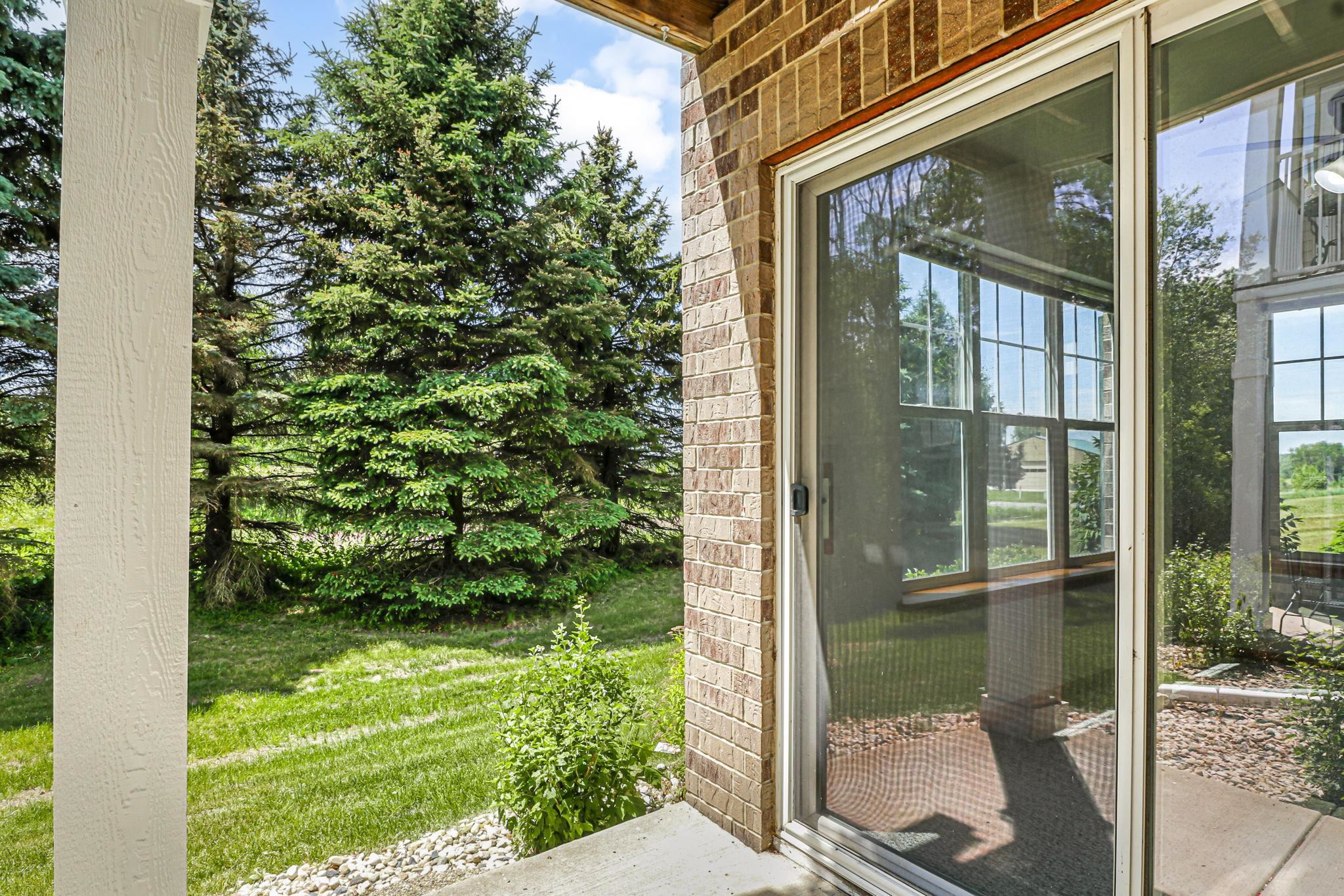 6801 Parkside Circle Windsor, WI 53532 - Photo 9 of 41