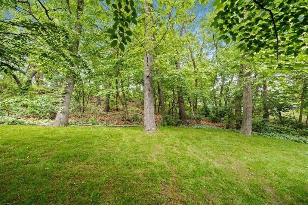 3 Beal's Cove Road, Unit E Hingham, MA 02043 - Photo 14 of 16 Gallery Image 14