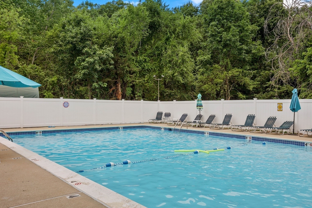 3 Beal's Cove Road, Unit E Hingham, MA 02043 - Photo 16 of 16 Gallery Image 16
