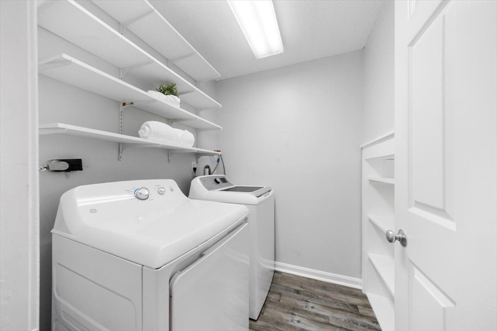 3 Beal's Cove Road, Unit E Hingham, MA 02043 - Photo 8 of 16 Gallery Image 8
