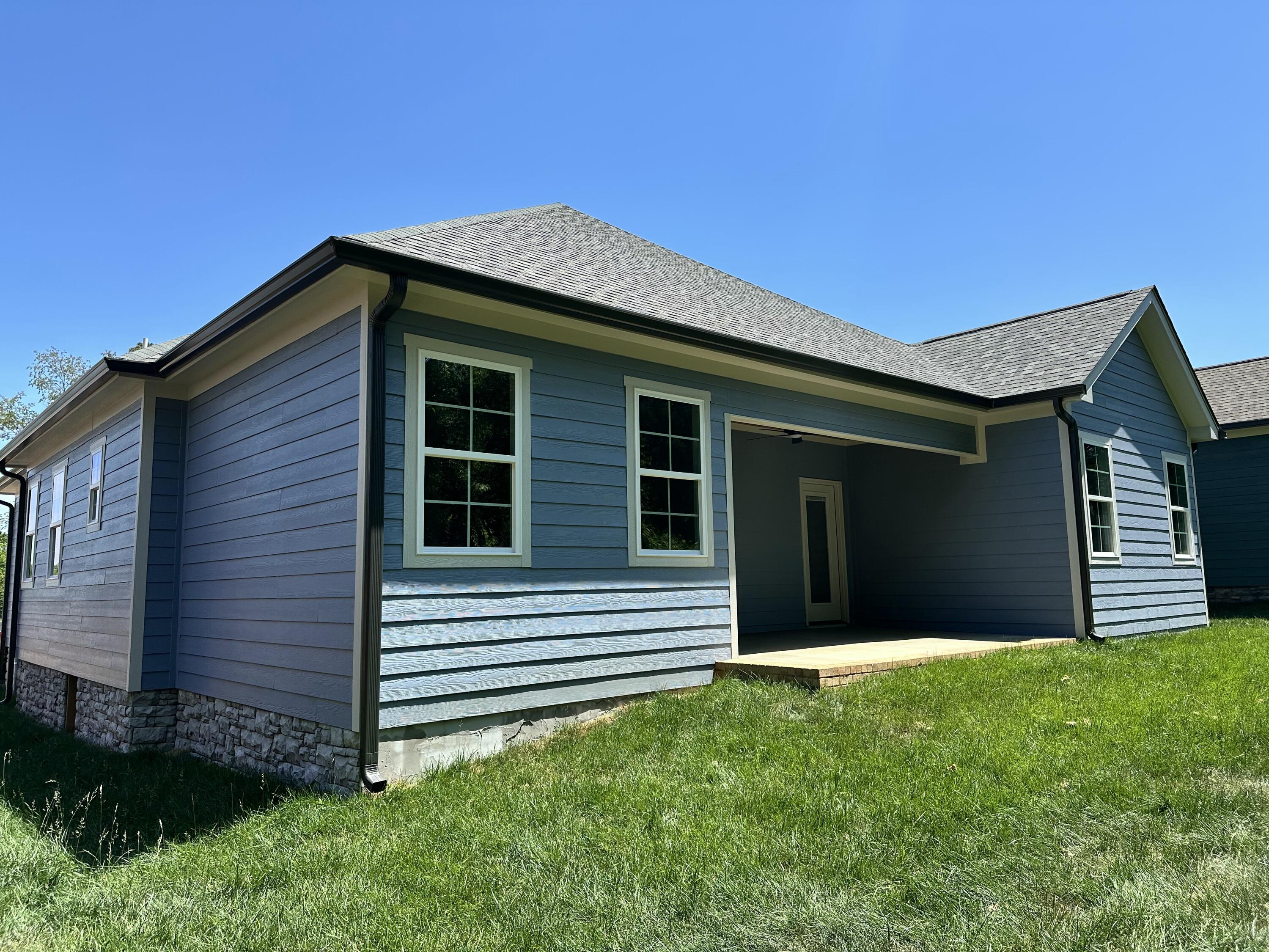 6823 Carnell Way, Unit 30 Chattanooga, TN 37421 - Photo 4 of 6 IMG_6244